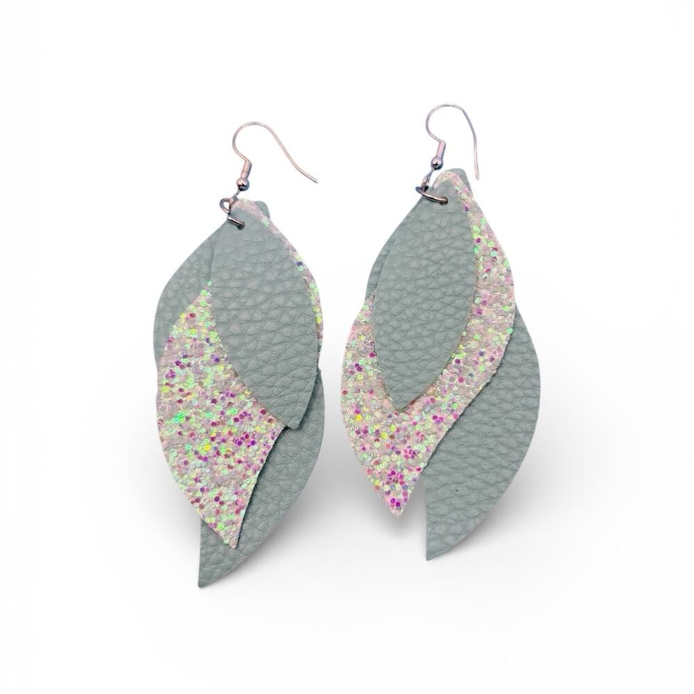Elegant Silver and Glitter Green Leaf Earrings‎